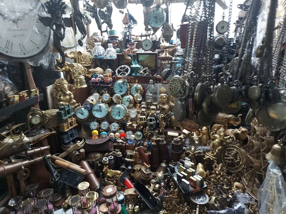 Colaba Causeway, Mumbai