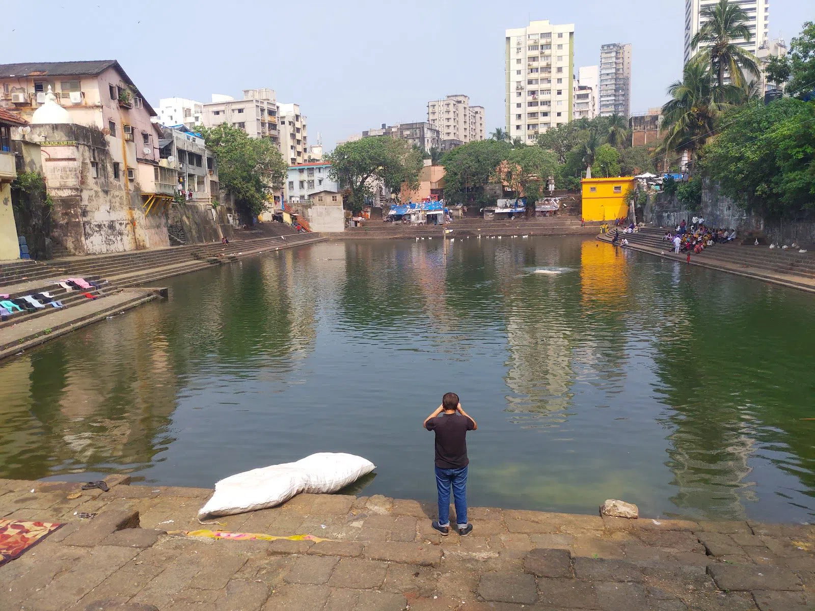 Walking Mumbai's Banganga Tank and Malabar Hill Temples