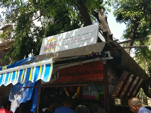 Chowpatty and Beyond: A Local's Guide to Mumbai's Street Food