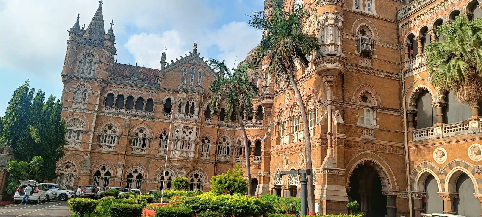 Raconteur Tours (official CSMT Heritage Building Tour), Mumbai