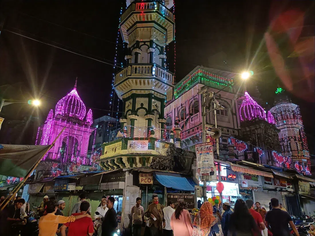 Mohammed Ali Road, Mumbai