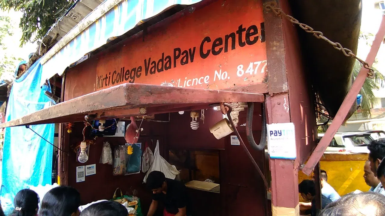 How Mumbai Eats When the Monsoon Floods the Streets