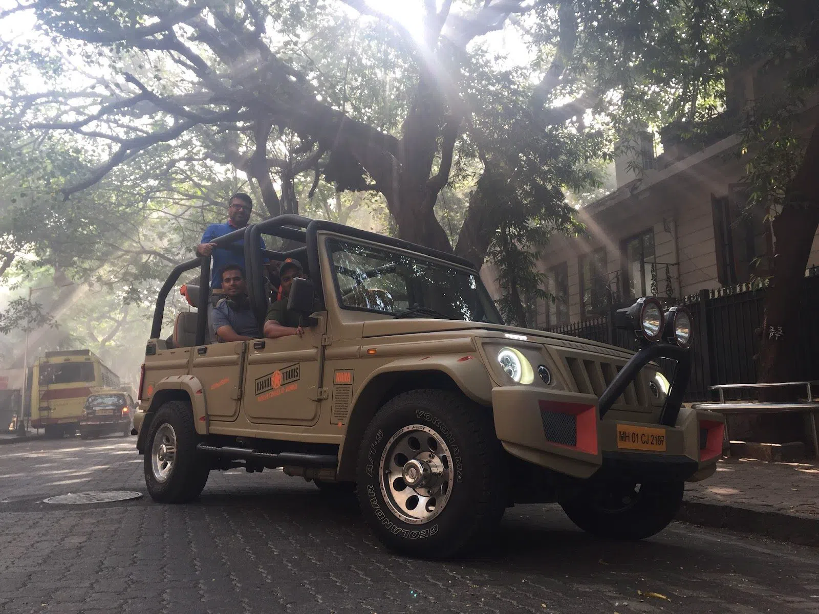 Khaki Tours, Mumbai